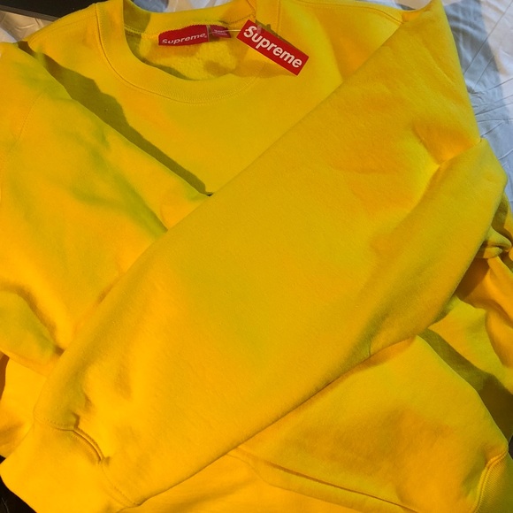 Yellow SUPREME futura logo crewneck (FW 20) - Picture 4 of 6